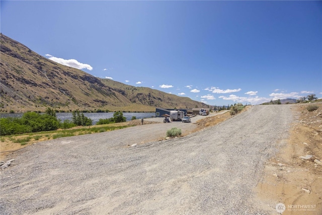 519 Hidden Ln, Chelan, WA 98816