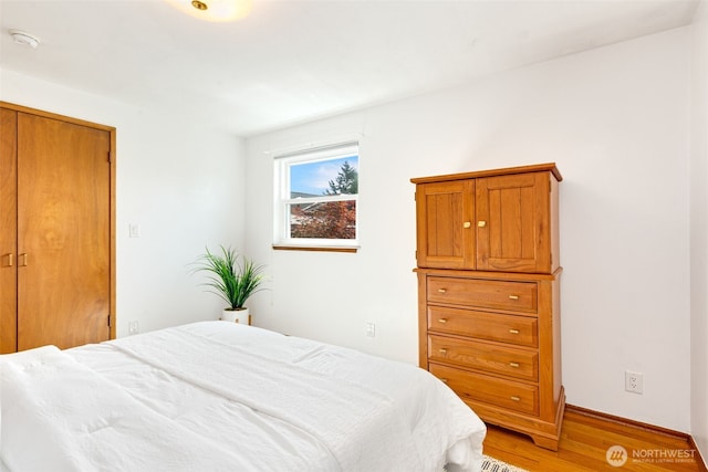 6151 S 125th St, Seattle, WA 98178 - bedroom with light wood-style flooring
