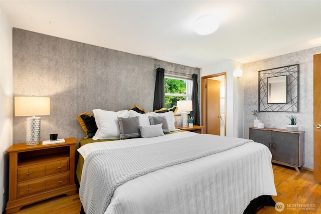 6151 S 125th St, Seattle, WA 98178 - bedroom featuring light wood-type flooring