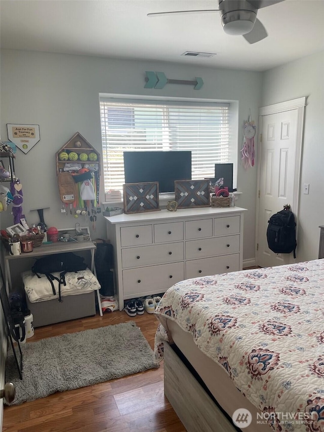 1517 Chilton Rd, Aberdeen, WA 98520 - bedroom featuring wood finished floors and ceiling fan