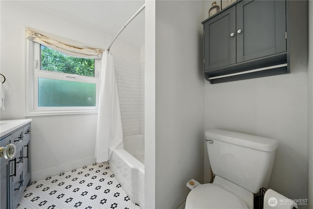 2348 Rainier St, Walla Walla, WA 99362 - full bath featuring vanity, shower / bathtub combination with curtain, and tile patterned floors