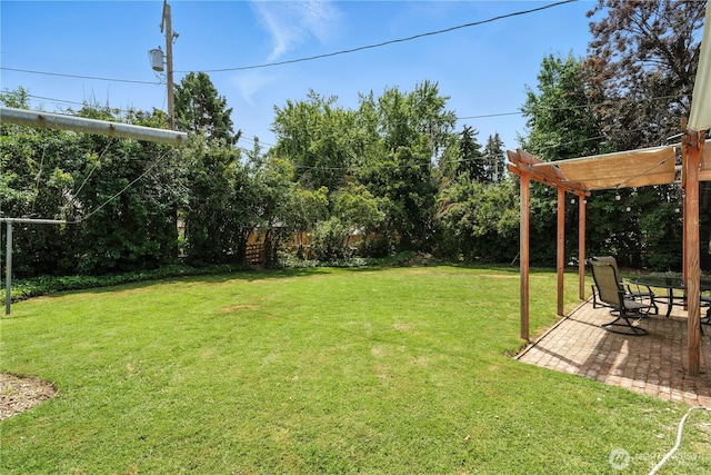 2348 Rainier St, Walla Walla, WA 99362 - view of green lawn with a patio area