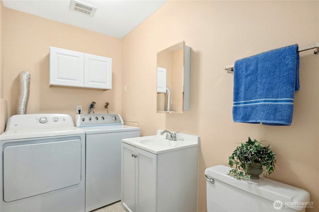 12613 SE 42nd St Unit 613, Bellevue, WA 98006 - washroom featuring washing machine and dryer