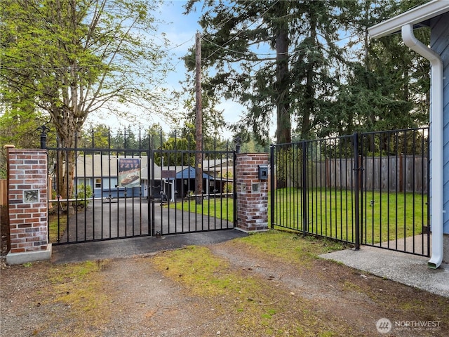 7217 20th Ave SE, Lacey, WA 98503 - view of gate