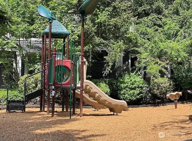 16125 Juanita Woodinville Way NE Unit 1807, Bothell, WA 98011 - view of community jungle gym