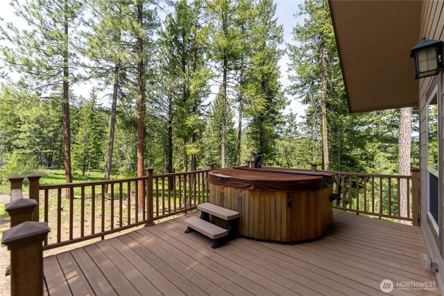 65 Fiddlers Rd, Winthrop, WA 98862 - deck featuring a hot tub