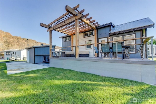 8542 Crescent Bar Rd NW Unit 346, Quincy, WA 98848 - back of property featuring a yard and a pergola