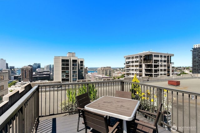 1105 Spring St Unit 1106, Seattle, WA 98104 - balcony with a city view