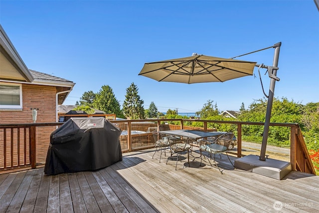 22023 11th Ave S, Des Moines, WA 98198 - deck featuring outdoor dining space and grilling area