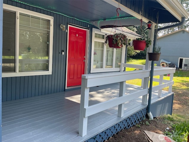 102 Garden Hill Rd, Elma, WA 98541 - doorway to property with board and batten siding