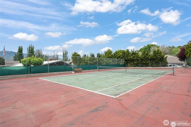 225 NE 19th St Unit 24, East Wenatchee, WA 98802 - view of tennis court