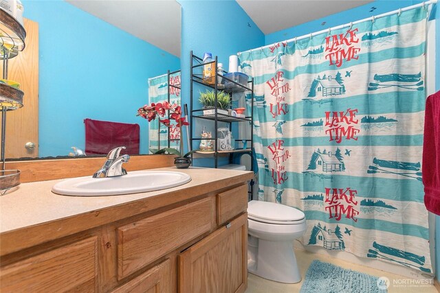 1339 Spruce St, Lynden, WA 98264 - full bath featuring vanity, curtained shower, and tile patterned flooring