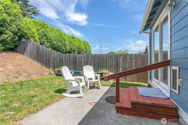 1339 Spruce St, Lynden, WA 98264 - fenced backyard featuring a patio area