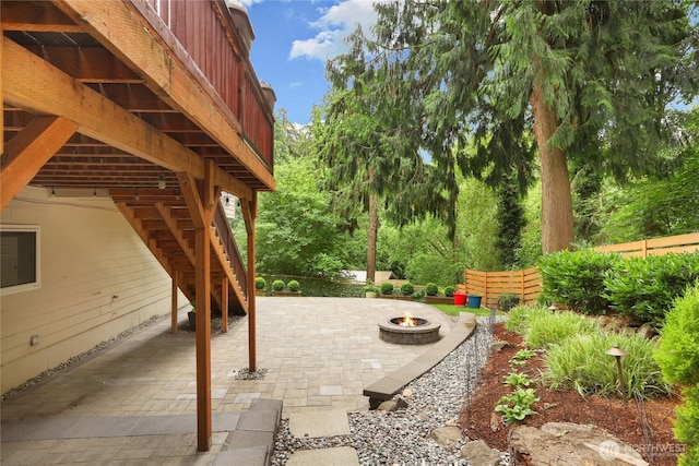 10435 NE 135th Pl, Kirkland, WA 98034 - view of patio with a fire pit and stairs