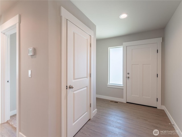 22 Salmon Dr, Wenatchee, WA 98801 - entrance foyer with light wood finished floors and recessed lighting