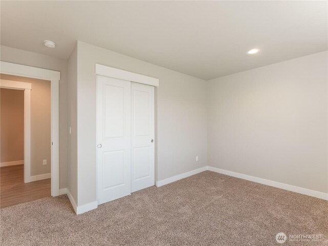22 Salmon Dr, Wenatchee, WA 98801 - unfurnished bedroom featuring carpet flooring, a closet, and recessed lighting