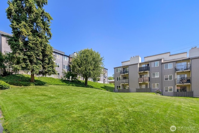 2020 Grant Ave S Unit B103, Renton, WA 98055 - view of community featuring a yard
