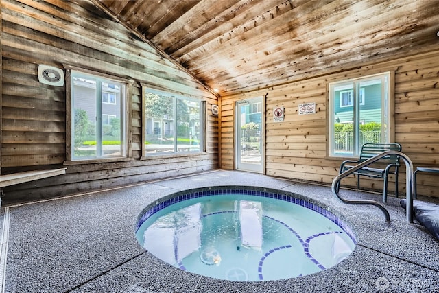 921 130th St SW Unit E102, Everett, WA 98204 - view of swimming pool featuring an in-ground hot tub