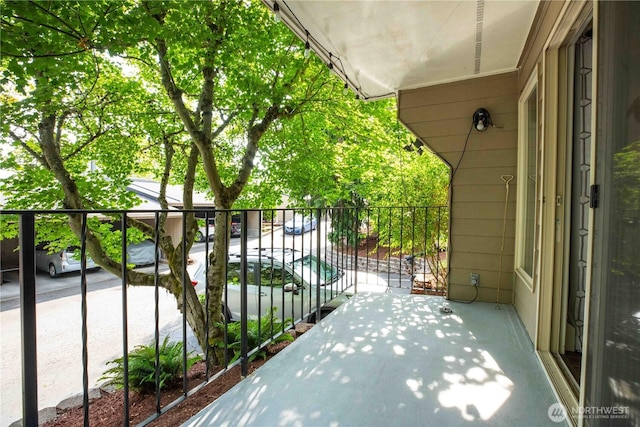 525 Lebo Blvd Unit G3, Bremerton, WA 98310 - balcony featuring view of pool