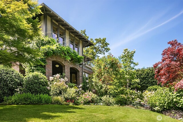 3804 S Mcclellan St, Seattle, WA 98144 - view of grassy yard