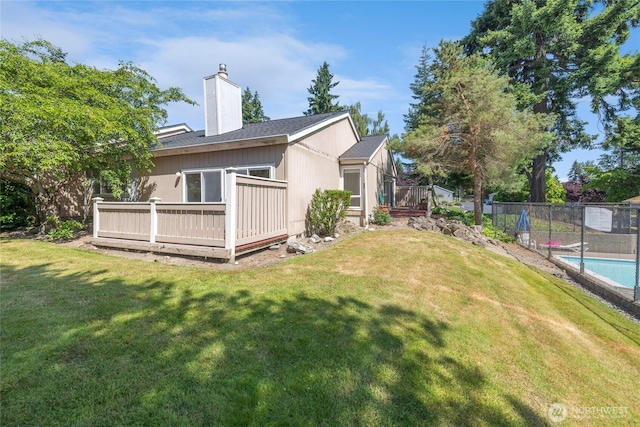 3207 SW 319th St Unit 48, Federal Way, WA 98023 - view of yard featuring a deck