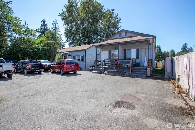 9618 Pacific Ave, Tacoma, WA 98444 - view of front of house with a porch