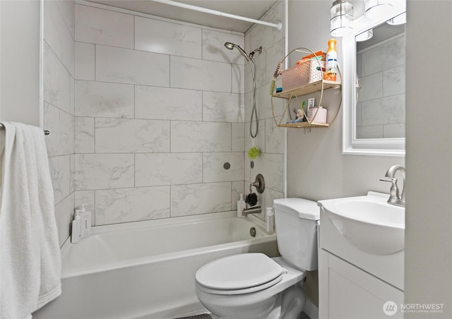 135 F St SE, Ephrata, WA 98823 - bathroom featuring washtub / shower combination and vanity