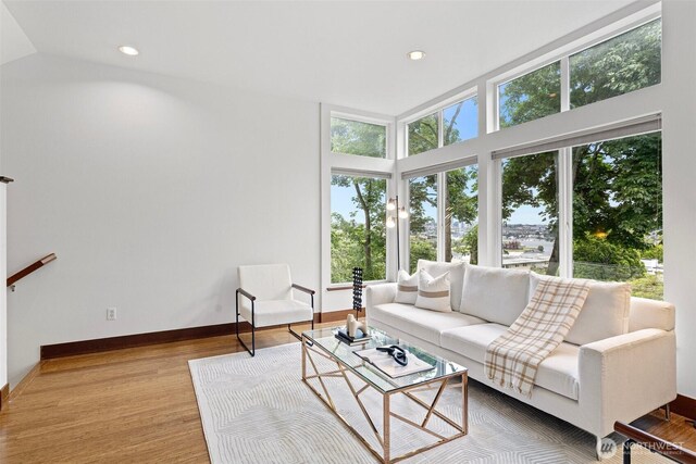 566 Mcgraw St, Seattle, WA 98109 - photo 8