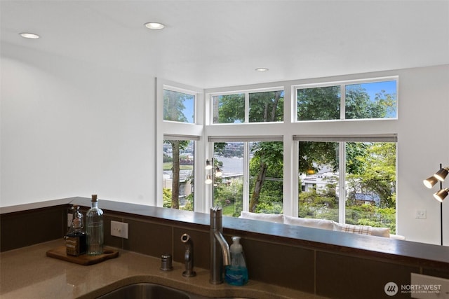 566 Mcgraw St, Seattle, WA 98109 - photo 13