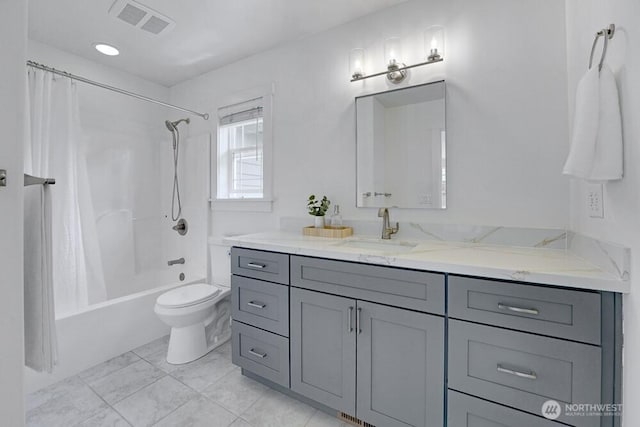 7516 181st Pl SW, Edmonds, WA 98026 - full bath with vanity and shower / bathtub combination with curtain