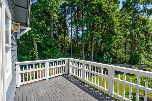 7516 181st Pl SW, Edmonds, WA 98026 - view of wooden terrace