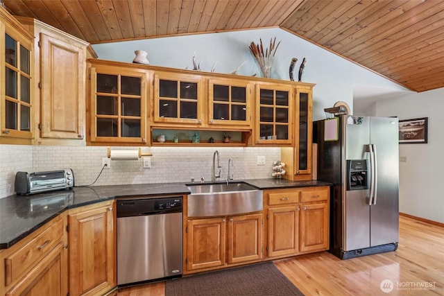 6611 Menzel Lake Rd, Granite Falls, WA 98252 - kitchen with stainless steel appliances, wood ceiling, lofted ceiling, light wood-style flooring, and tasteful backsplash