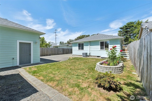 2735 Mcleod Rd, Bellingham, WA 98225 - fenced backyard featuring a patio