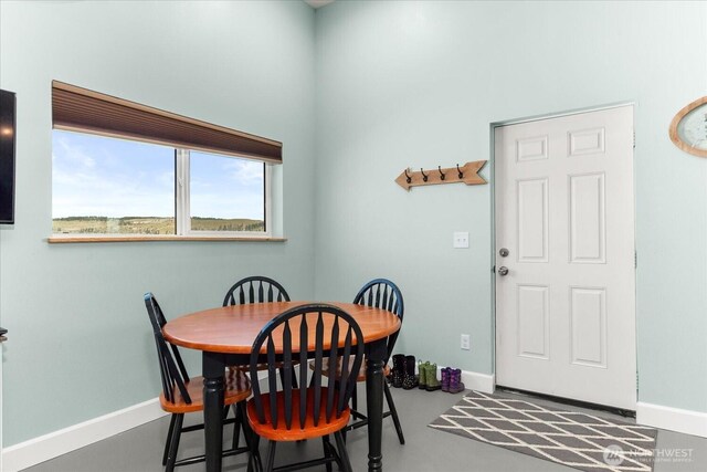 40359 Barbara Ln N, Davenport, WA 99122 - dining area featuring baseboards