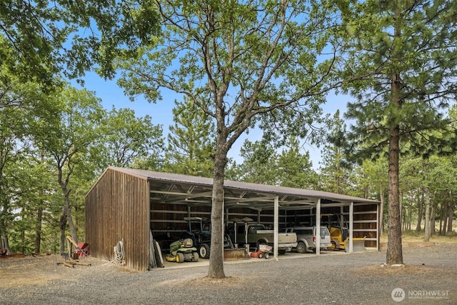 6286 Five Mile Rd, The Dalles, OR 98058 - view of outbuilding with a carport
