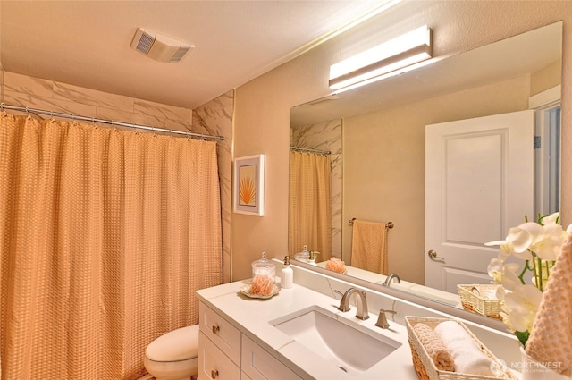 3030 128th Ave SE Unit 6, Bellevue, WA 98005 - full bath featuring vanity and curtained shower