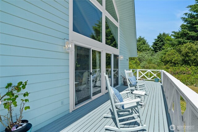 195 Ocean Shores Blvd SW, Ocean Shores, WA 98569 - view of deck