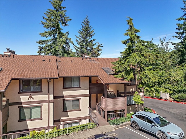 140 Summit Ave N Unit A6, Kent, WA 98030 - view of property with uncovered parking