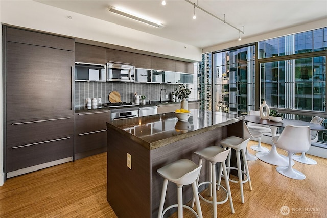 820 Blanchard St Unit 1710, Seattle, WA 98121 - photo 9