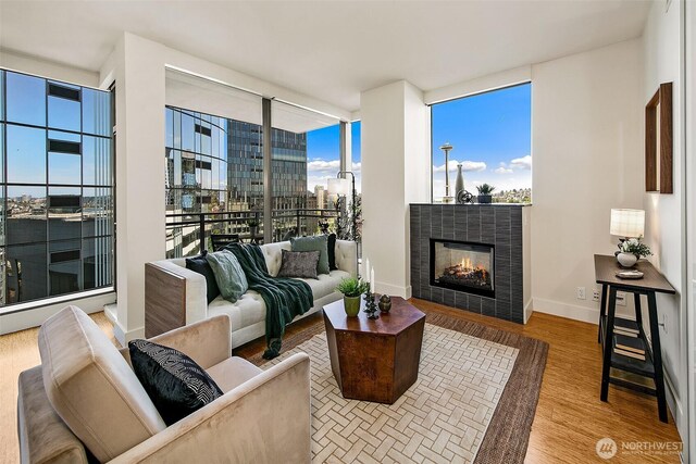 820 Blanchard St Unit 1710, Seattle, WA 98121 - photo 3