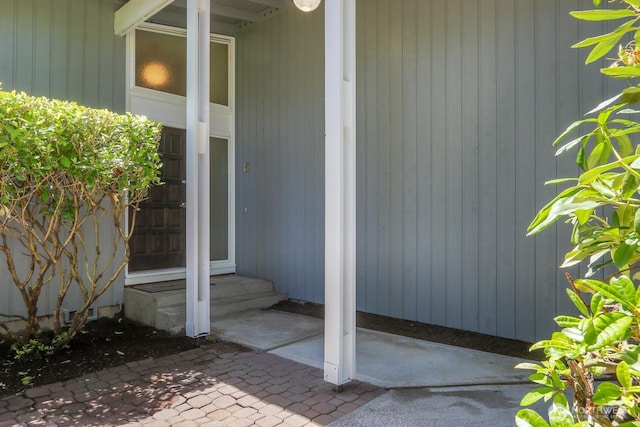 12427 NE 141st Way, Kirkland, WA 98034 - property entrance