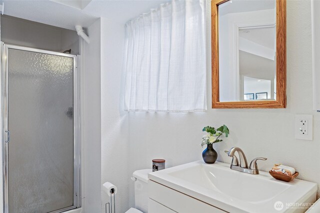 4603 15th Ave S, Seattle, WA 98108 - full bathroom with a stall shower and vanity