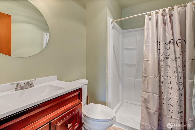 221 S Prairie Carbon River Rd E, South Prairie, WA 98385 - full bath featuring vanity and a shower with shower curtain