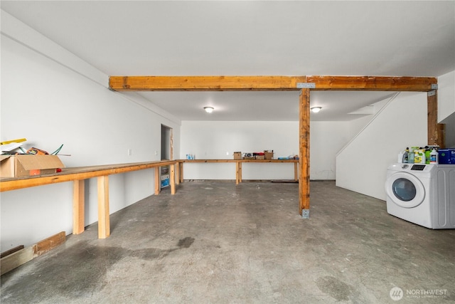 2502 218th St E, Spanaway, WA 98387 - view of garage