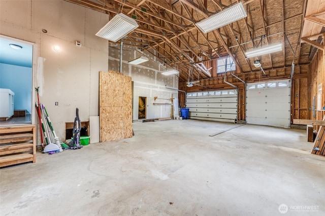 13617 436th Ave SE, North Bend, WA 98045 - garage featuring a garage door opener