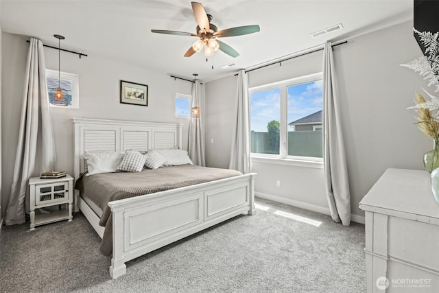 918 N M Loop Dr SW, Quincy, WA 98848 - bedroom with light colored carpet and a ceiling fan