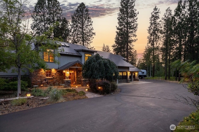 401 Quail Valley Rd, Cle Elum, WA 98922 - view of front facade featuring a metal roof
