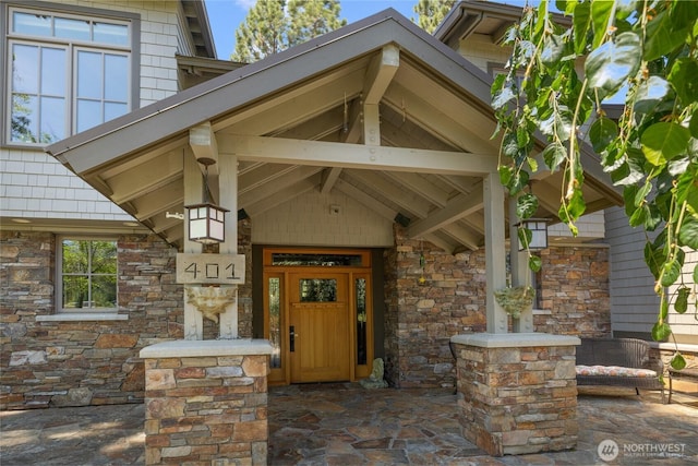 401 Quail Valley Rd, Cle Elum, WA 98922 - entrance to property with stone siding