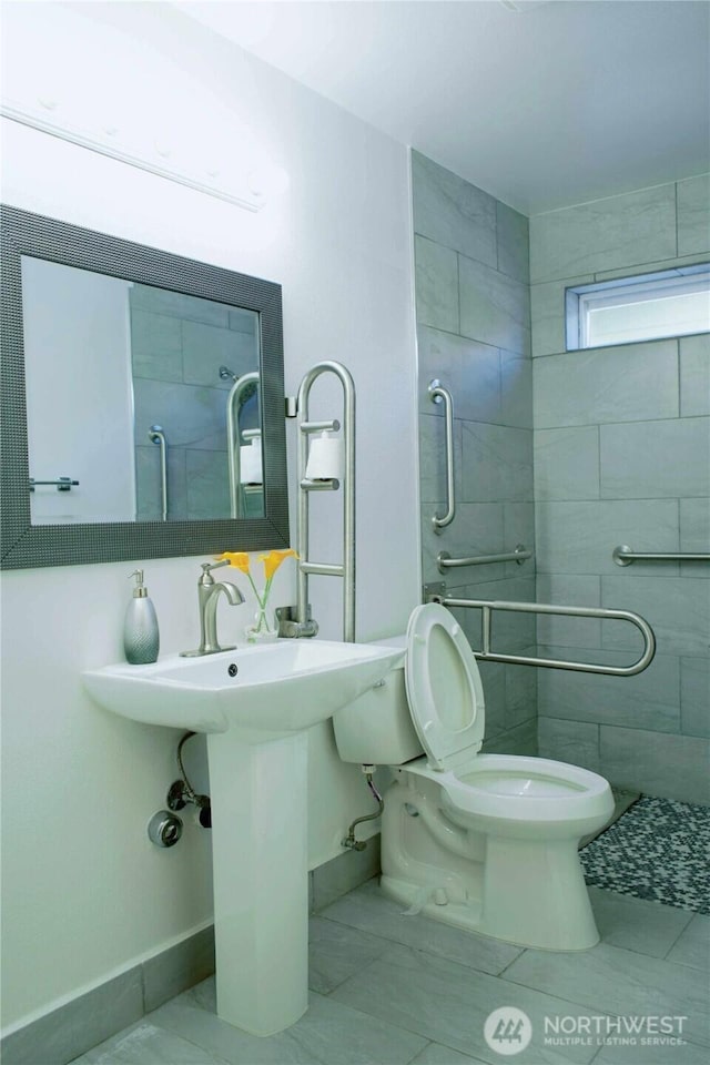 226 105th St SE, Everett, WA 98208 - bathroom with toilet and baseboards