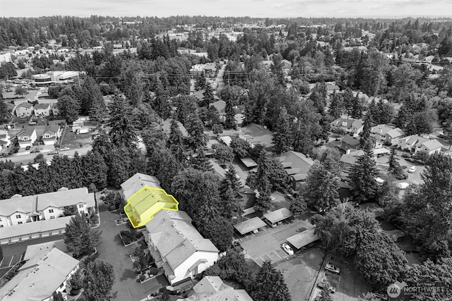 1131 115th St SW Unit E4, Everett, WA 98204 - aerial view of residential area with property boundaries highlighted and a forest